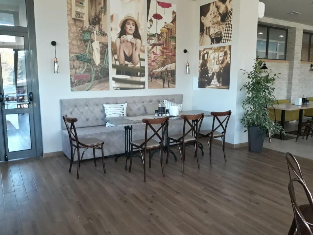 Court Inn パナギュリシテ エクステリア 写真