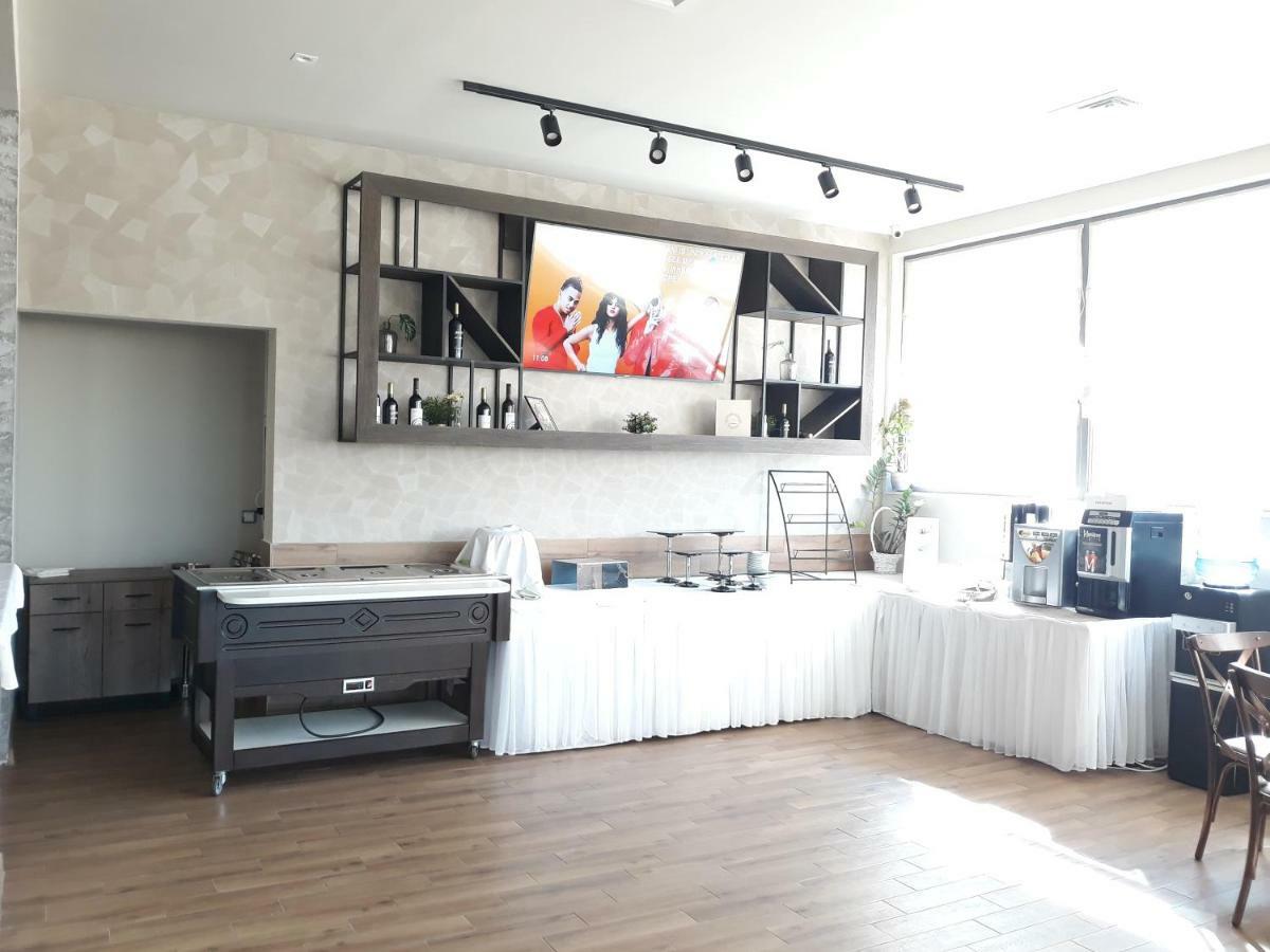 Court Inn パナギュリシテ エクステリア 写真